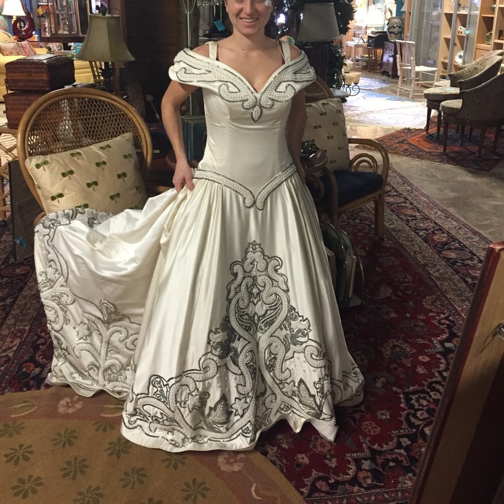 Arnold Scaasi Wedding dress